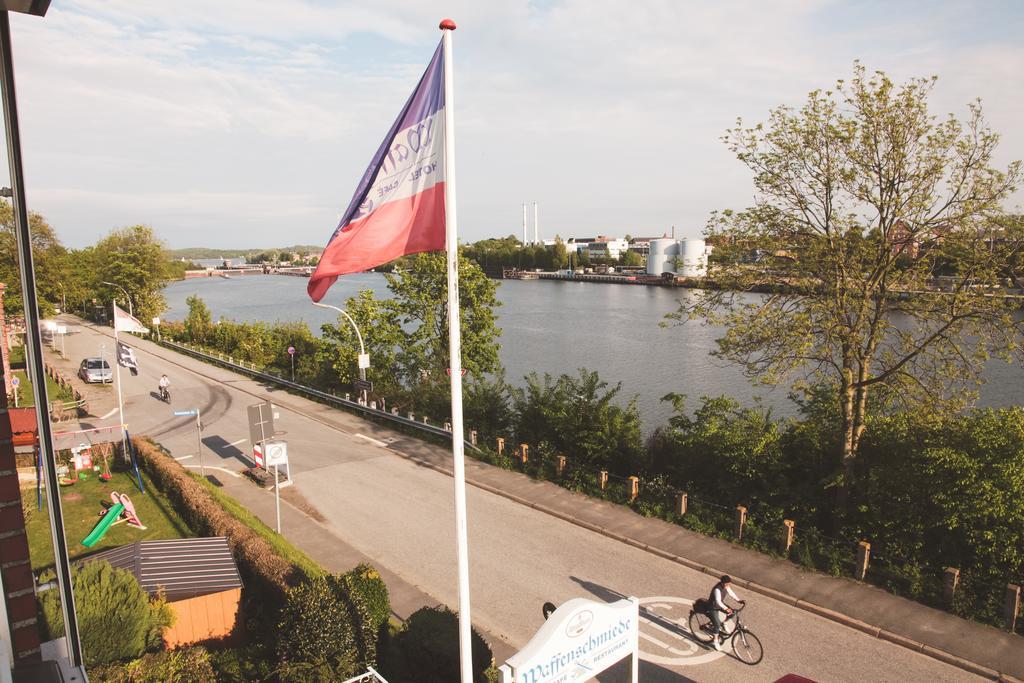 Hotel Waffenschmiede Kiel Exteriör bild